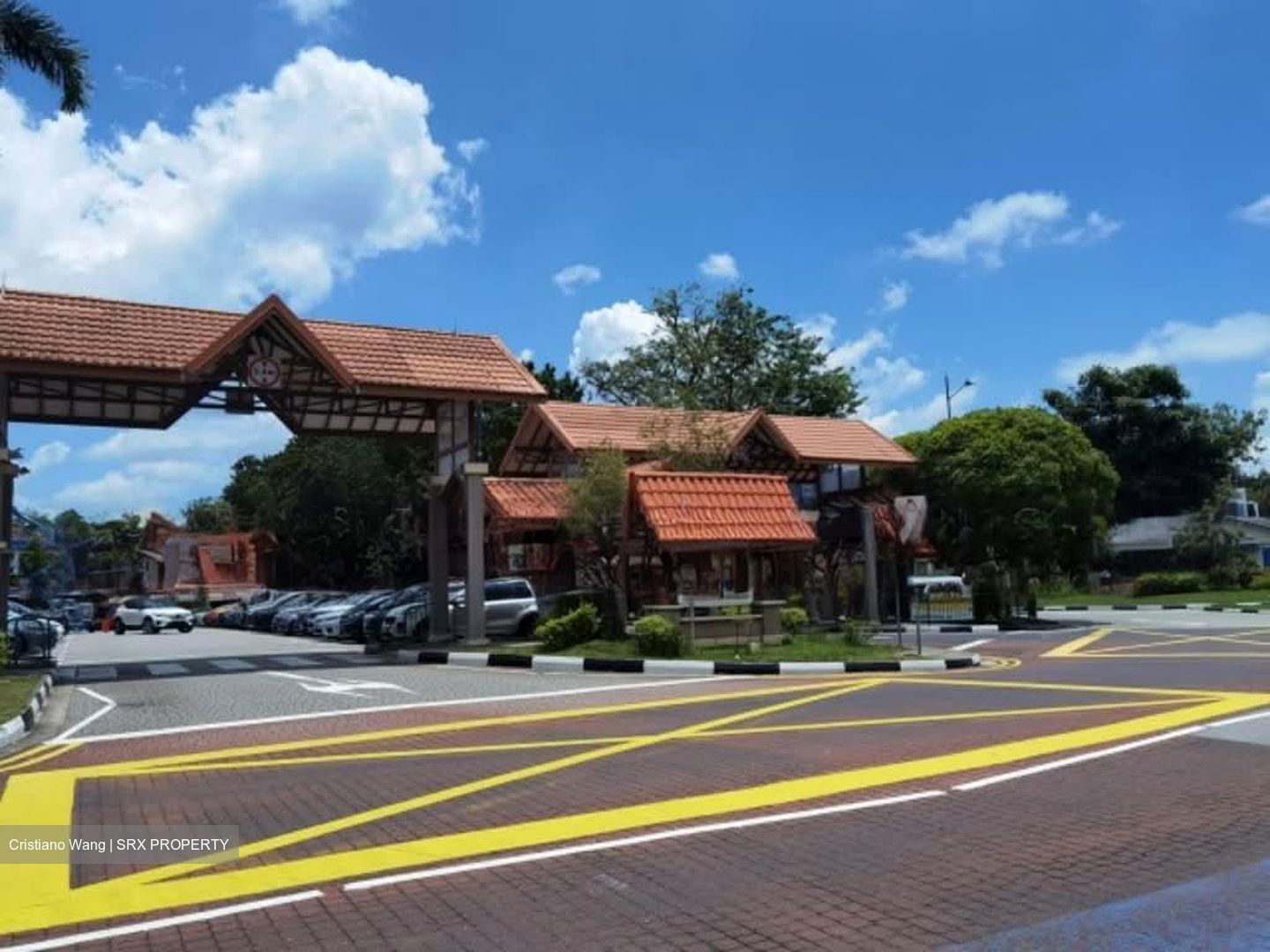 Kensington Park Road (D19), Retail #566278291